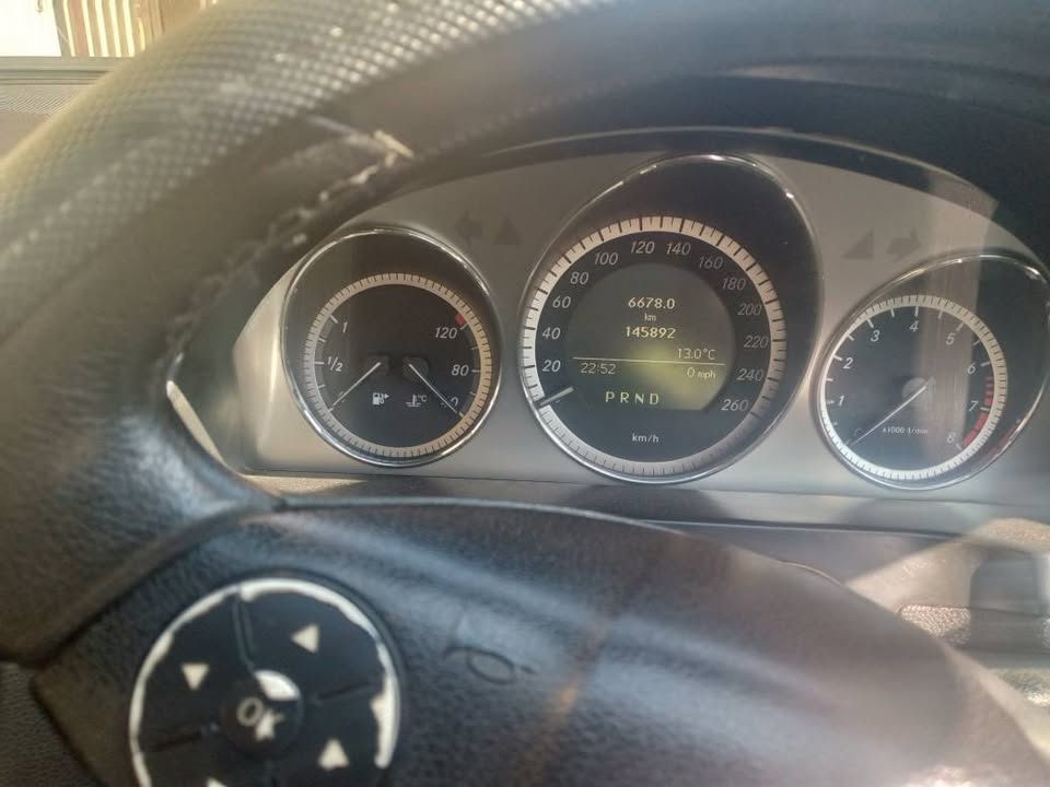 W204 Mercedes Benz 2010