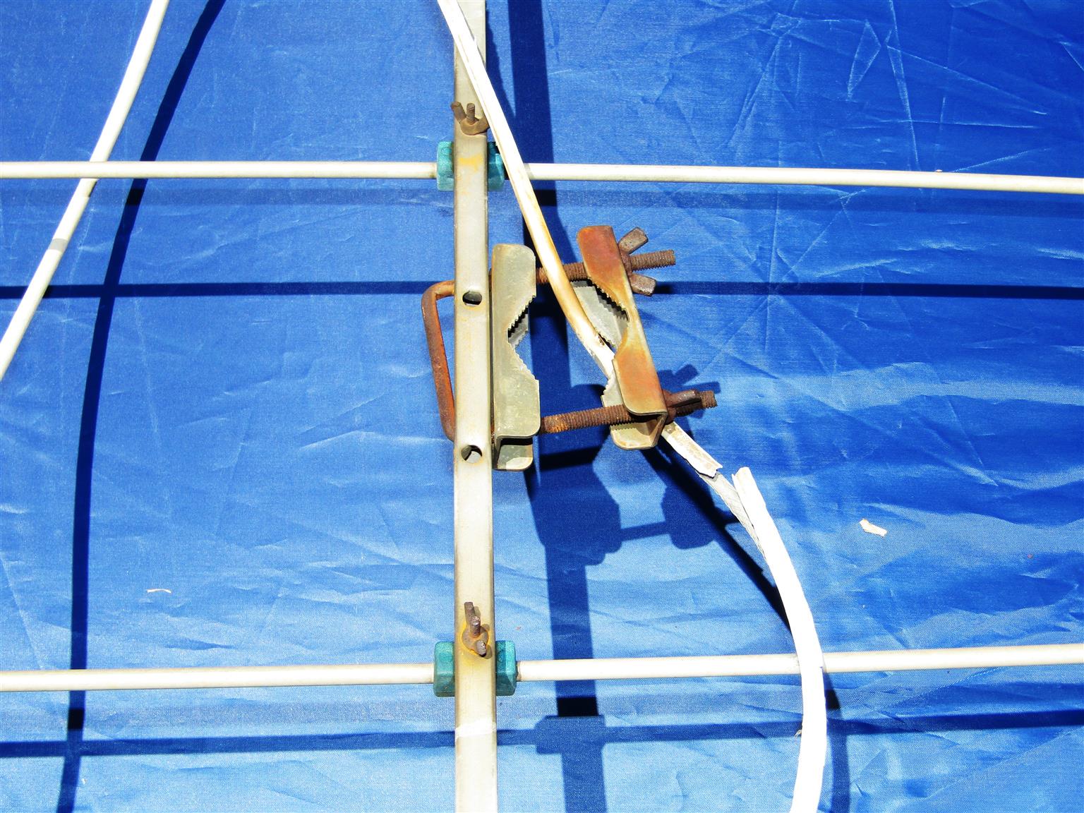 Rooftop Aerial / Antenna - l=149cm; w=85cm; h=49cm