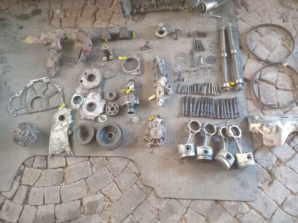 Toyota hilux KZ.TE 3l diesel engine parts for sale - Private Seller