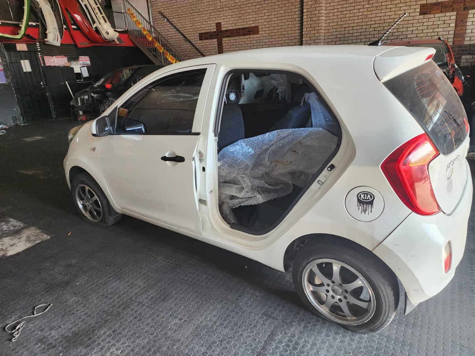 2017 Picanto #Strippi