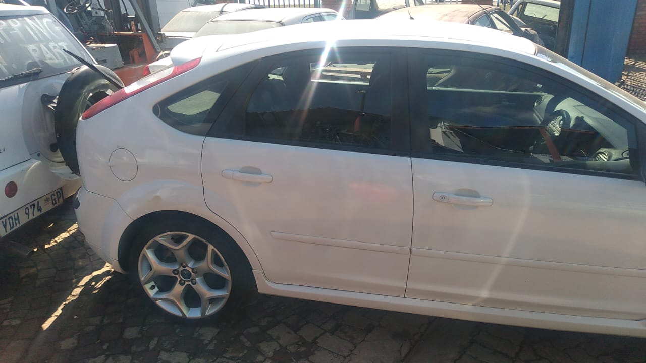 2006 Ford Focus 1.6 spares - White in colour - Private Seller 2006 Ford Focus 1.6 spares - White in colour - Private Seller