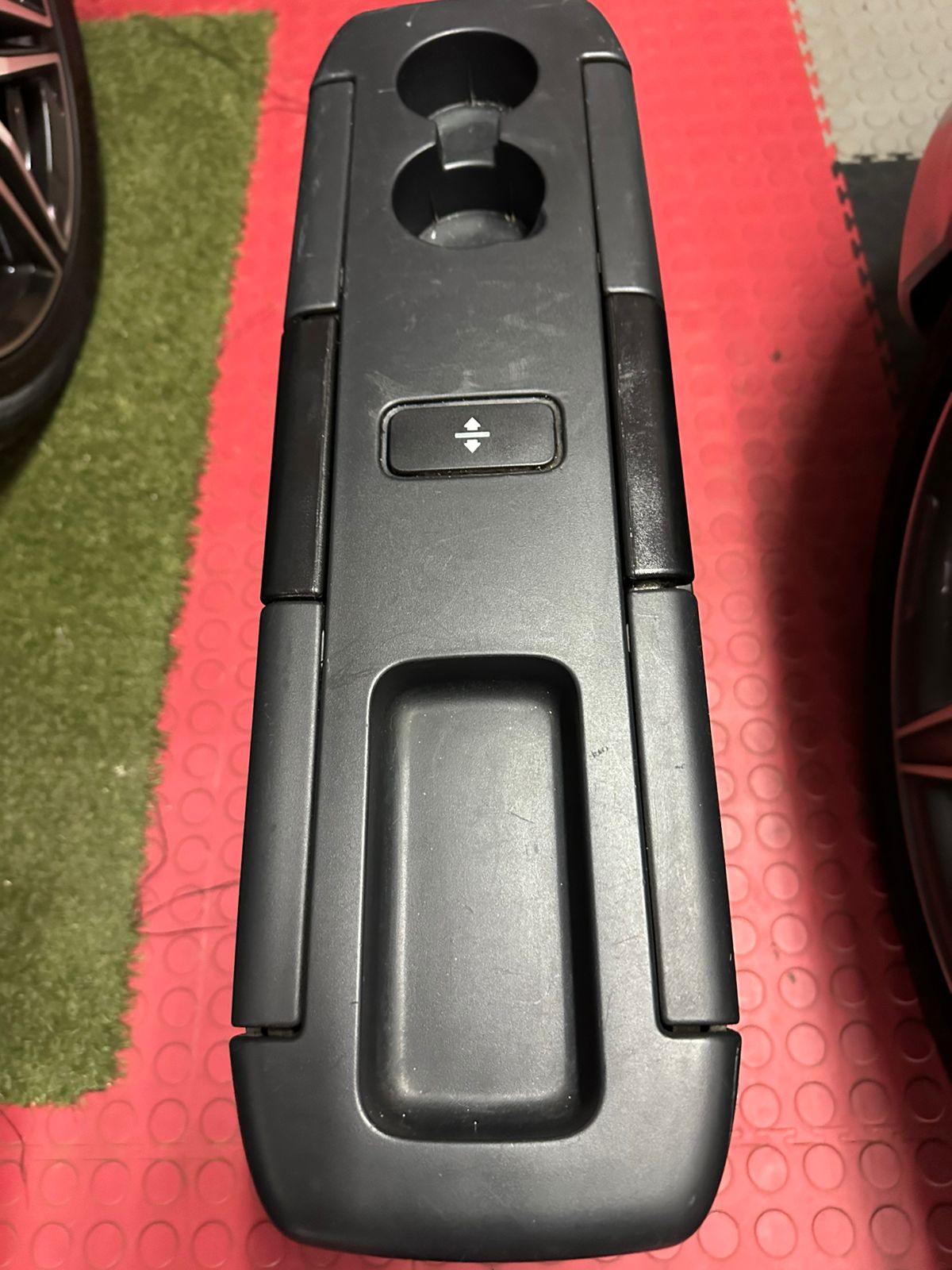 Mercedes W447 V-Class Center Console with Fridge – Luxury Upgrade