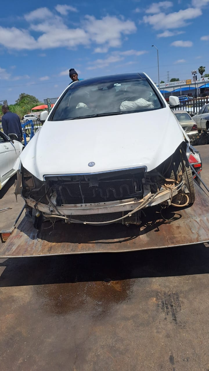 W207 e350 Mercedes Benz stripping for spares - Private Seller W207 e350 Mercedes Benz stripping for spares - Private Seller