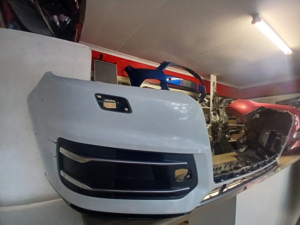 2019 AUDI Q7 FRONT BUMPER IN GOOD CONDITON FOR SALE - Private Seller