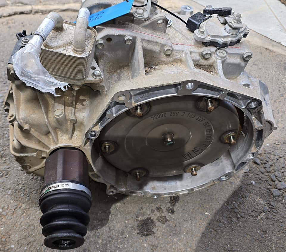 Volkswagen Polo Cross 1.6 Auto Gearbox For Sale Call or Whatsupp - Private Seller