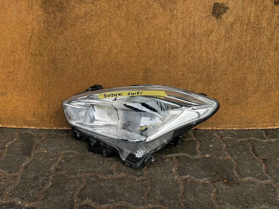 Suzuki Swifts Headlight - Private Seller Suzuki Swifts Headlight - Private Seller