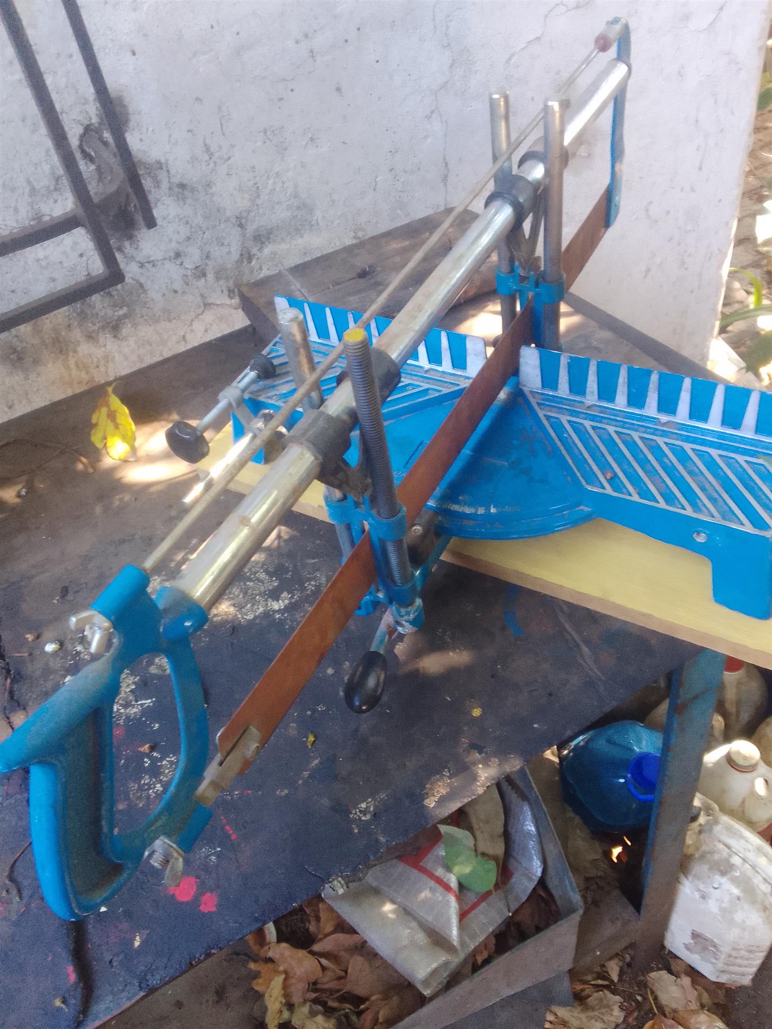 Cornice Angle Cut Off Machine | Junk Mail Marketplace