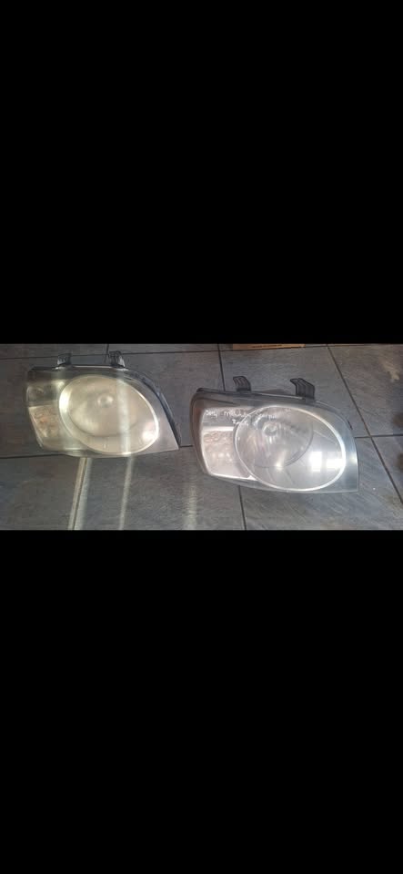 Mahindra scorpio headlights available - Private Seller Mahindra scorpio headlights available - Private Seller
