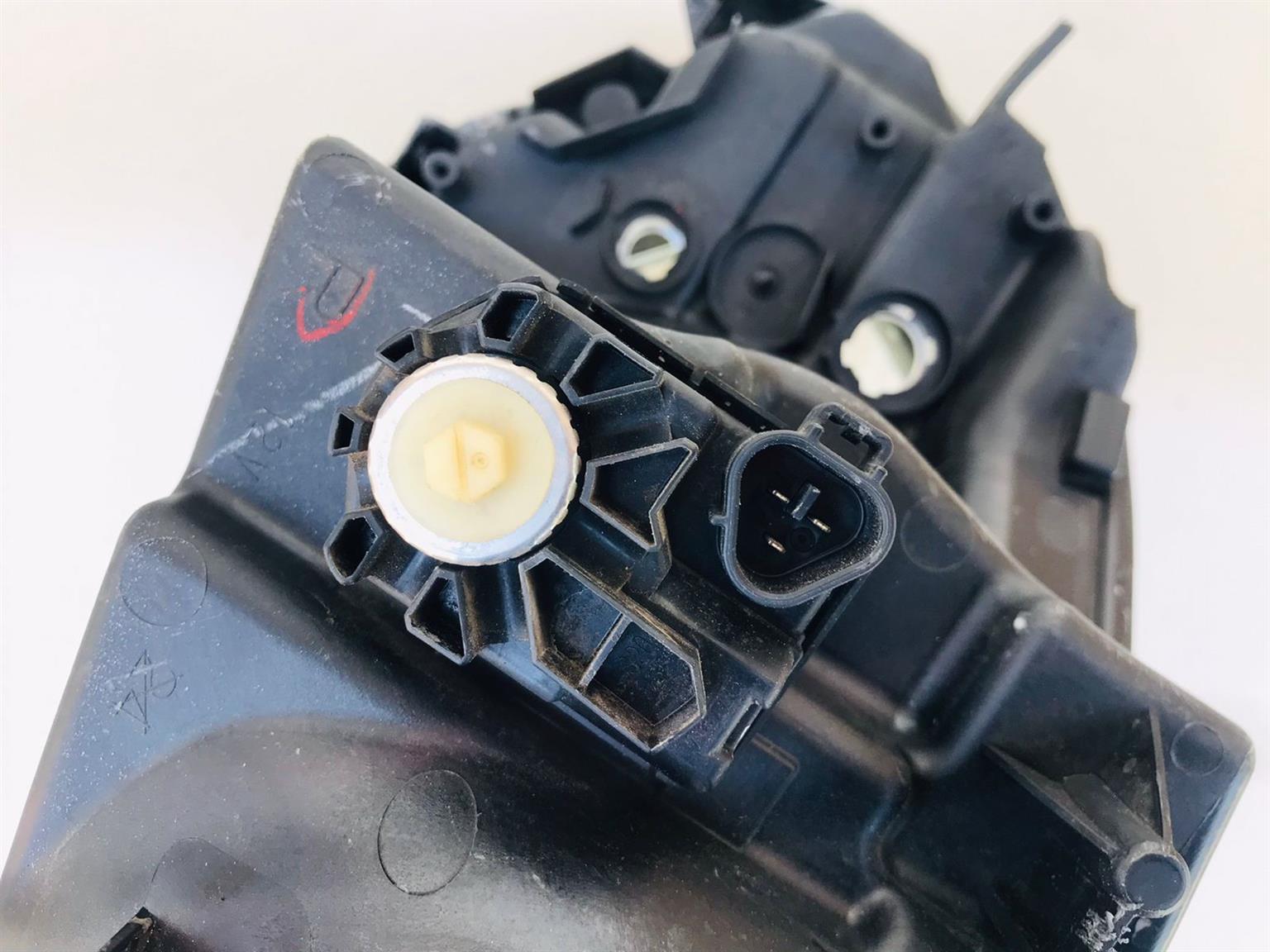 Honda HR-V left and right headlight - Private Seller