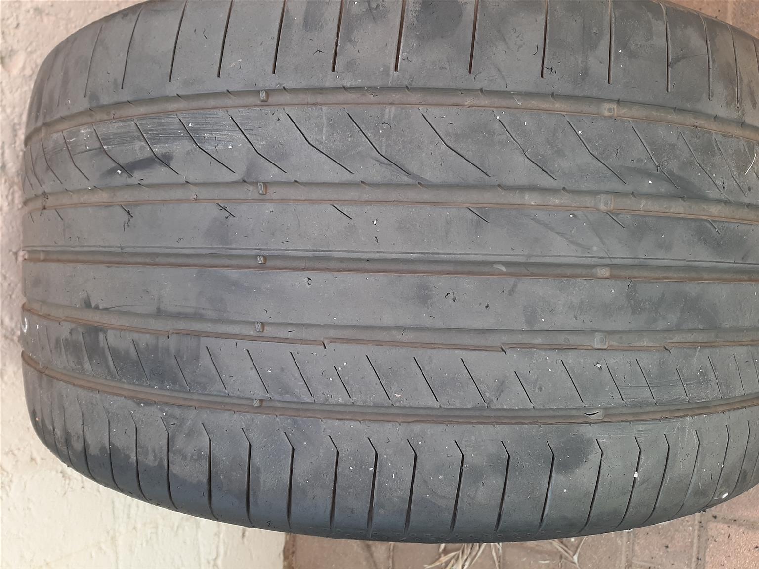 Mercedes-Benz GLE 63S Used Tyres 285 x 40 x 22" and 325 x 35 x22" tyres.