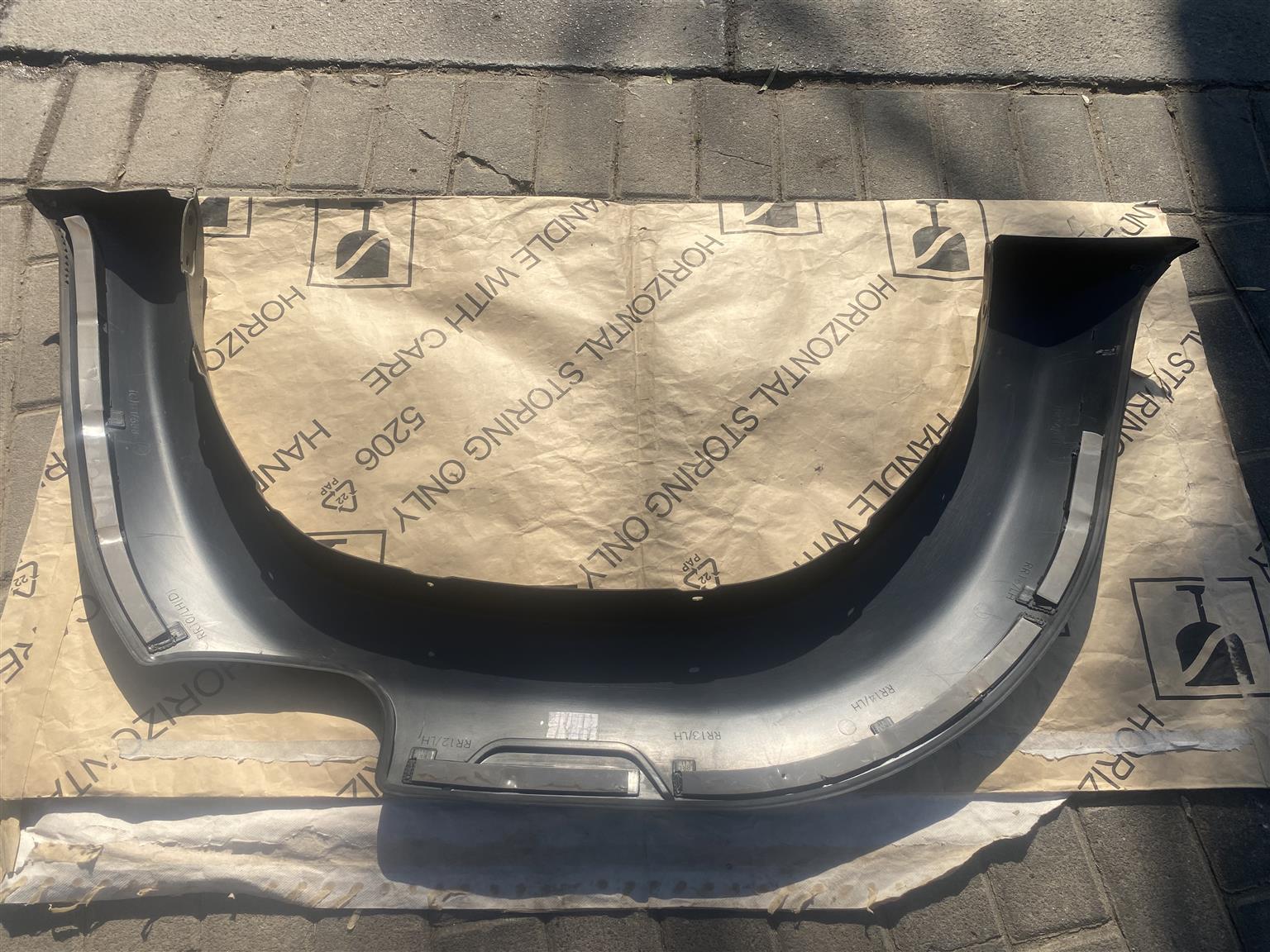 2024 TOYOTA HILUX GD-6 FENDER FLAIR LEFT REAR FOR SALE. IN EXCELLENT CONDITION