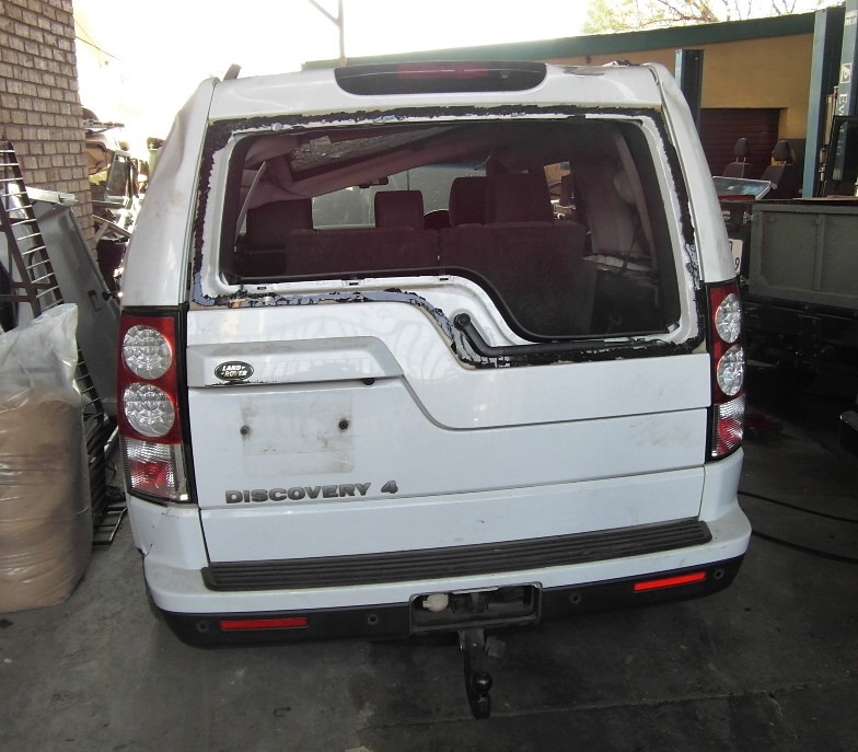 Land Rover Discovery 4 TDV6 - Stripping for Spares | AUTO EZI