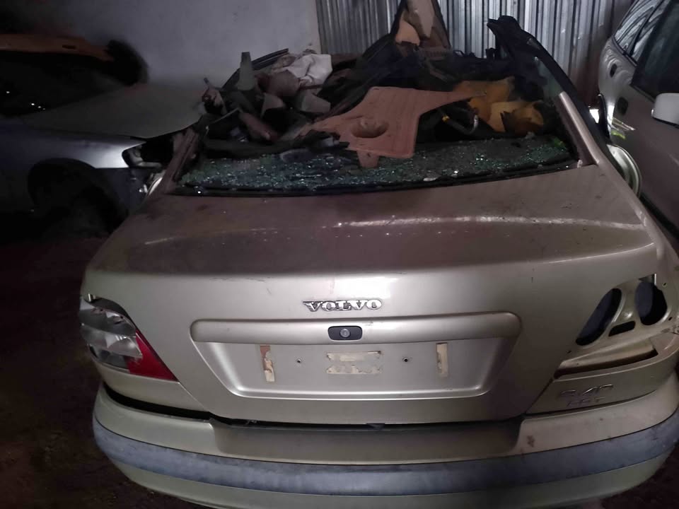 VOLVO S40 2003 BOOTLID AVAILABLE - Private Seller VOLVO S40 2003 BOOTLID AVAILABLE - Private Seller