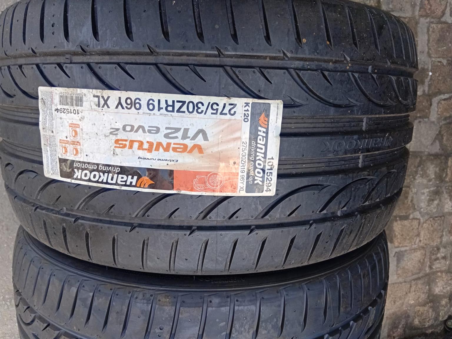 275/30/19 Hankook Ventus V12 evo² (96Y) - Private Seller