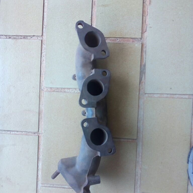 Nissan Maxima or one tonner exhaust manifold v6 - Private Seller