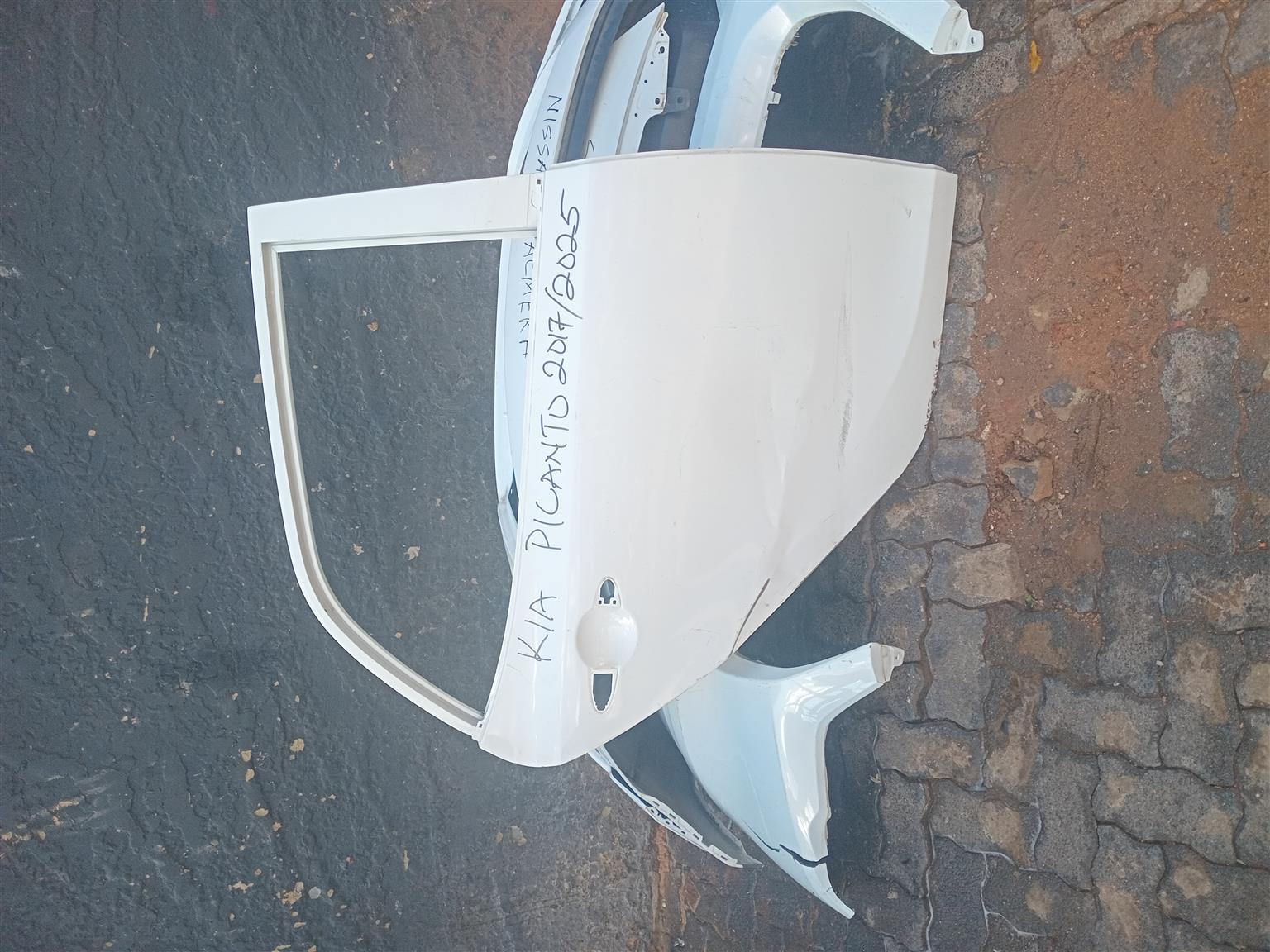 Kia Picanto Right back door 2017 /25 - Private Seller Kia Picanto Right back door 2017 /25 - Private Seller