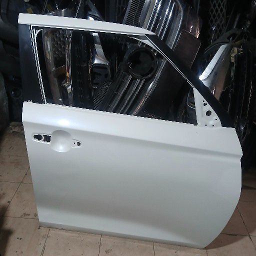 Suzuki swift door - Private Seller Suzuki swift door - Private Seller