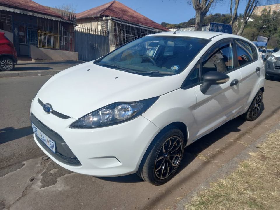 2009 Ford Fiesta 1.4 Manuel Petrol, White