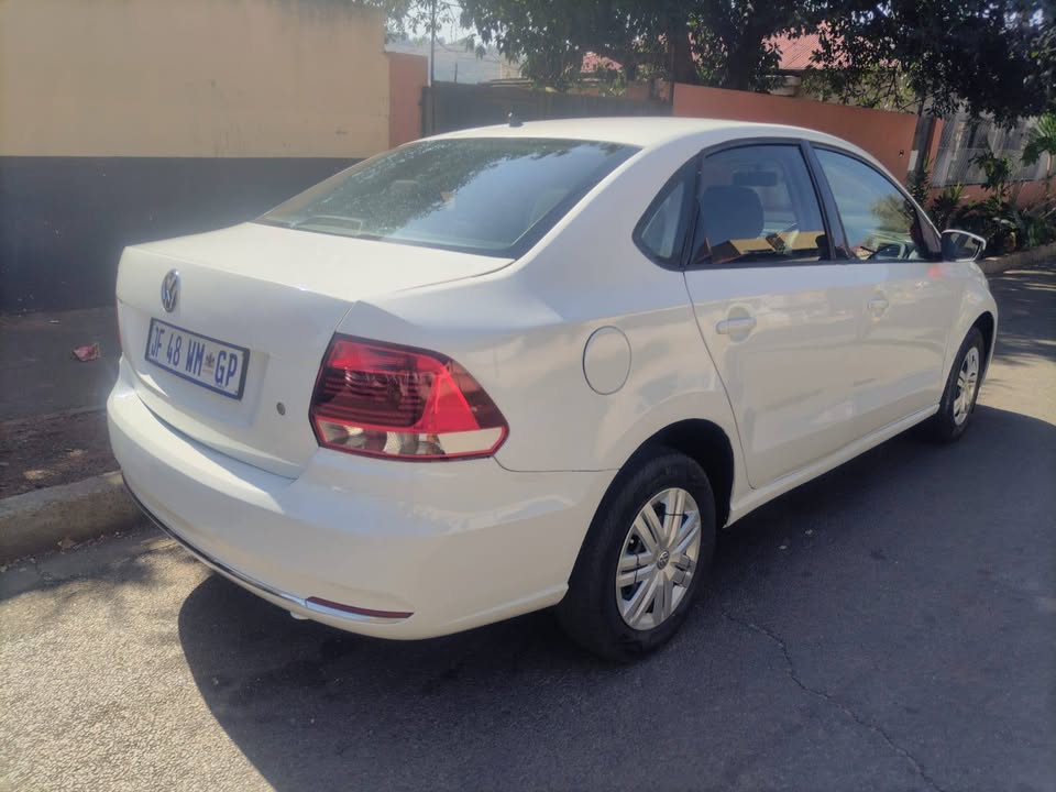 2019 polo 6 1.4 sedan