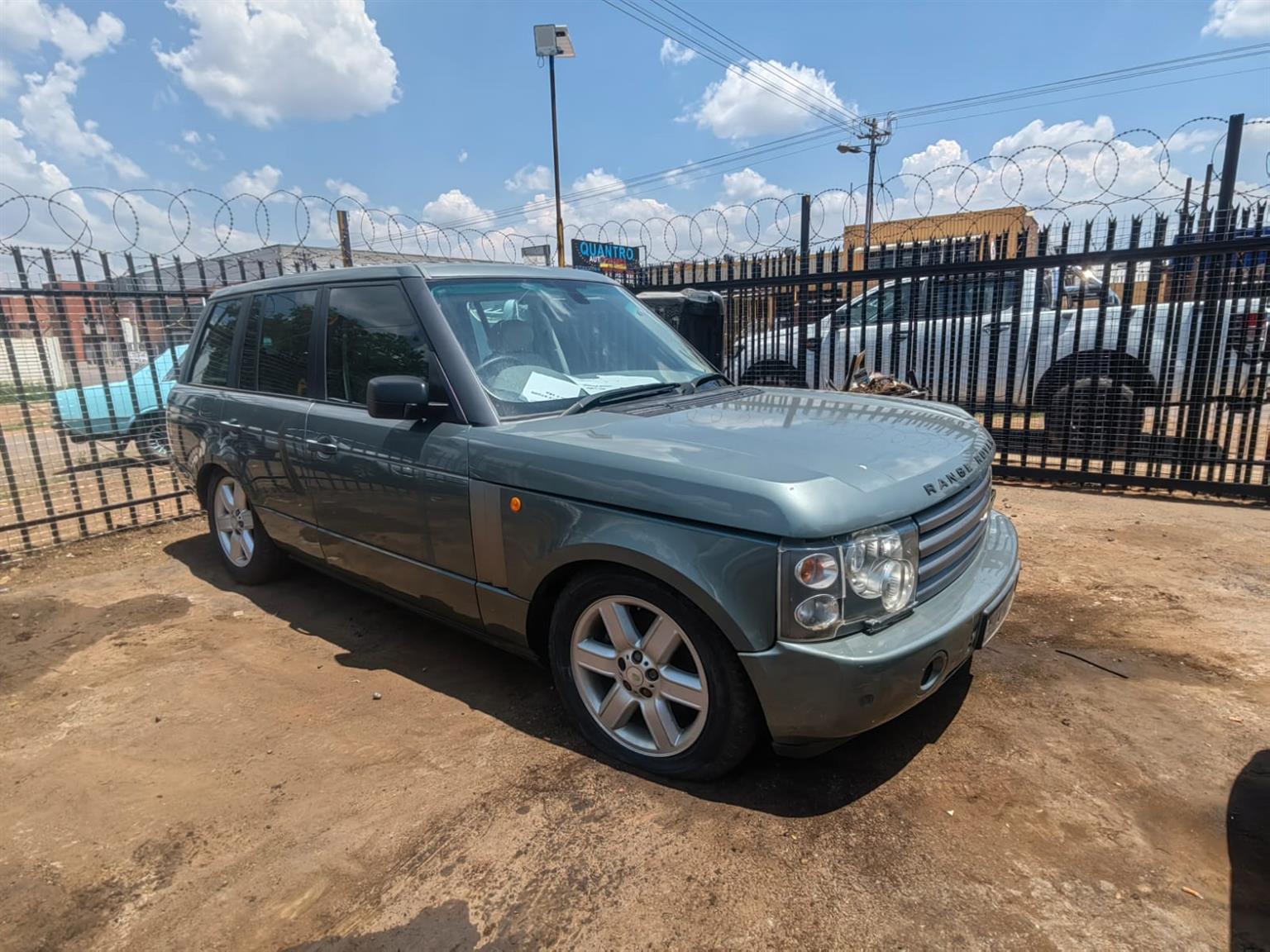 Land Rover Range Rover Big body 2006 4.4 petrol automatic stripping for spares