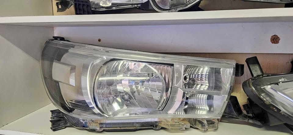 Toyota hilux headlight for sale - Private Seller Toyota hilux headlight for sale - Private Seller