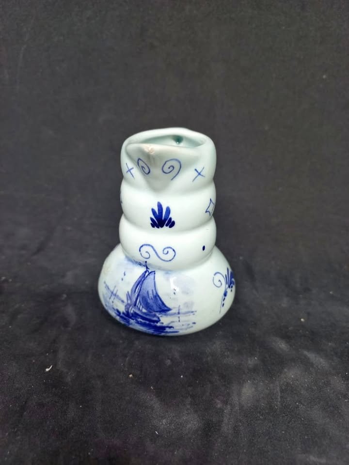 Delft milk jug Delft milk jug