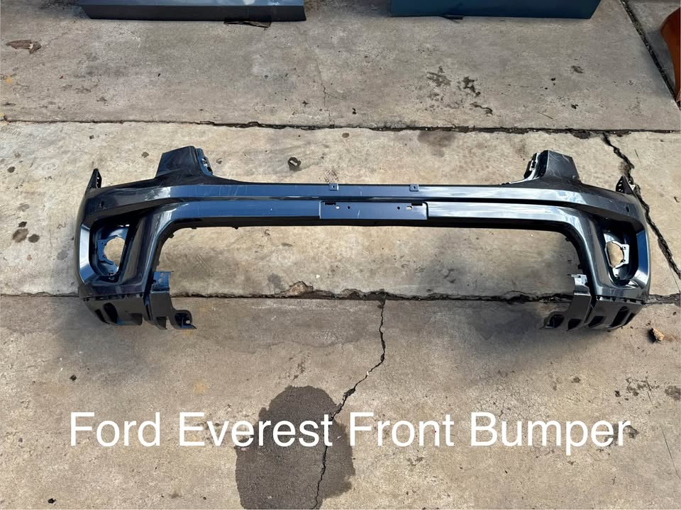 Ford Everest Next-Gen Front Bumper - Private Seller Ford Everest Next-Gen Front Bumper - Private Seller