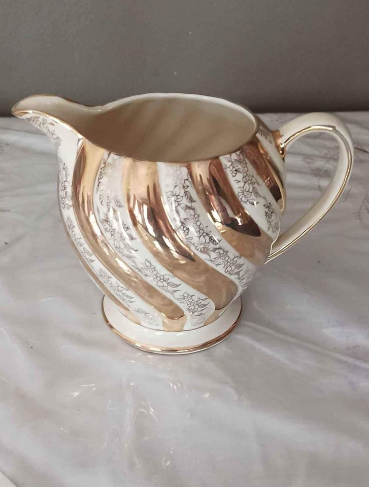 Vintage Sadler Gold Swirl Teapot and Milk Jug Tea Set FLoral