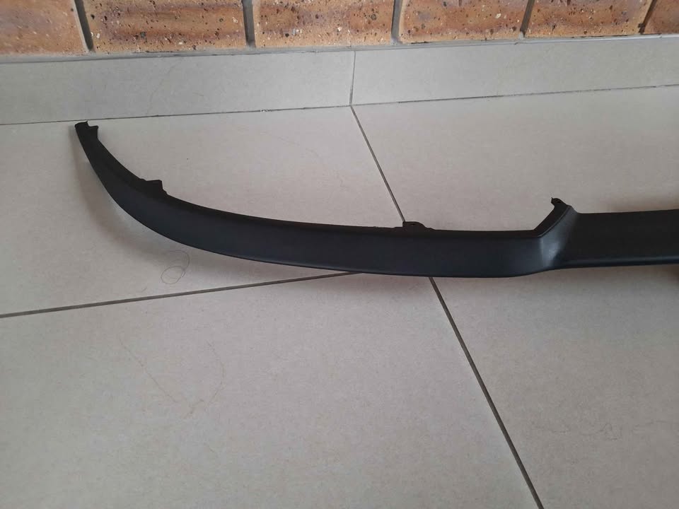 VW POLO VIVO 10/17 BRAND NEW PLASTIC CUPRA STYLE FRONT SPOILERS FORSALE