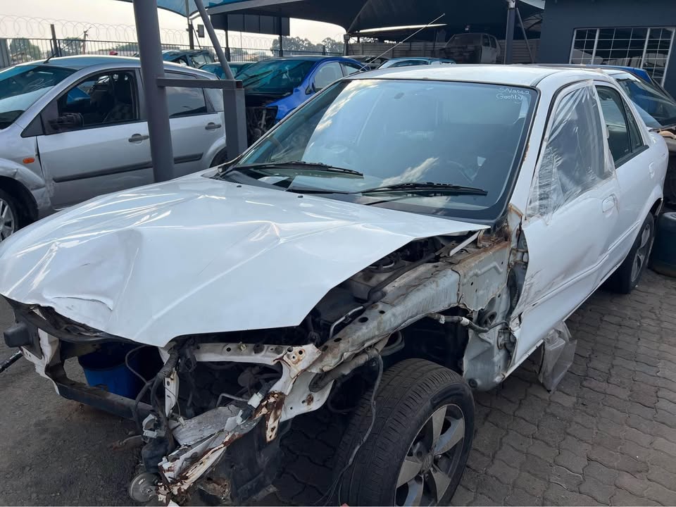 2002 Mazda Etude 1.6IE STRIPPING  FOR PARTS Call or whatsapp  or - Private Seller