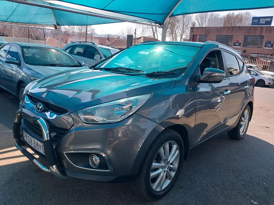 2013 HYUNDAI IX35 2.0 107 000KM SILVER COLOR MANUEL PETROL