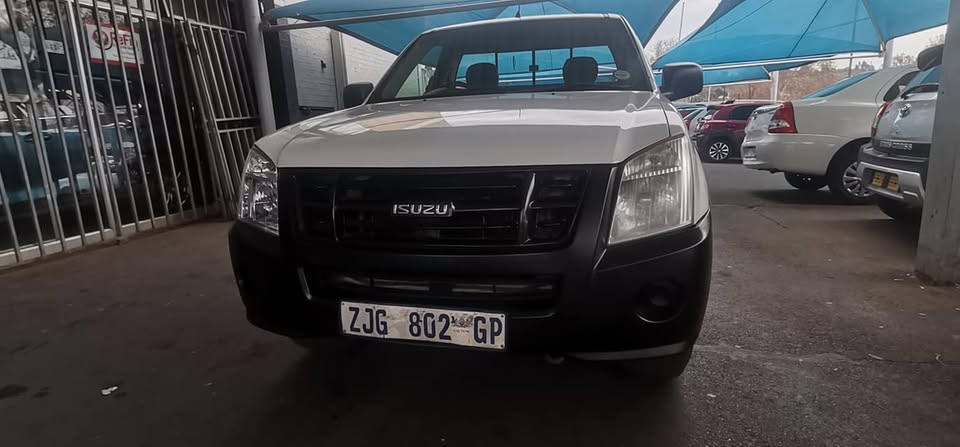 2010 ISUZU KB 250 2.5 SINGLE CAB MANUAL PETROL