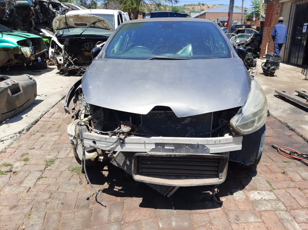 2013 Renault Clio 0.9 Turbo for Stripping - Private Seller 2013 Renault Clio 0.9 Turbo for Stripping - Private Seller