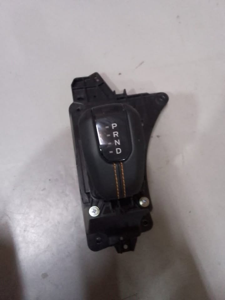 FORD RANGER T9 GEAR KNOB - Private Seller FORD RANGER T9 GEAR KNOB - Private Seller