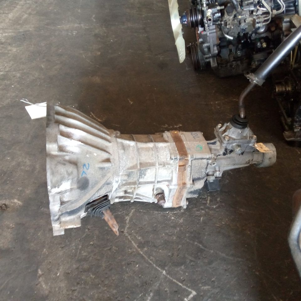 Toyota 2.4L 2L Diesel 5 Speed Manual Gearbox for Sale