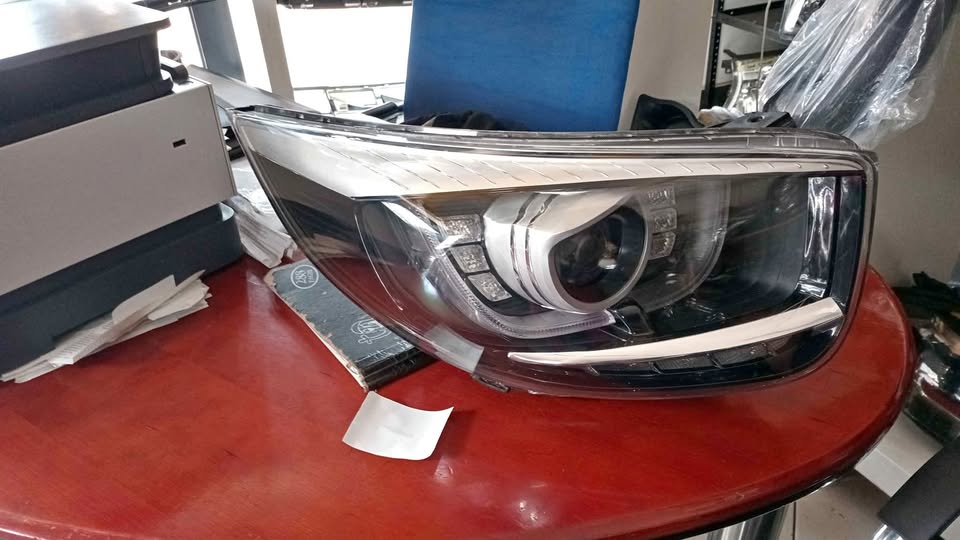 Kia picanto headlight - Private Seller Kia picanto headlight - Private Seller
