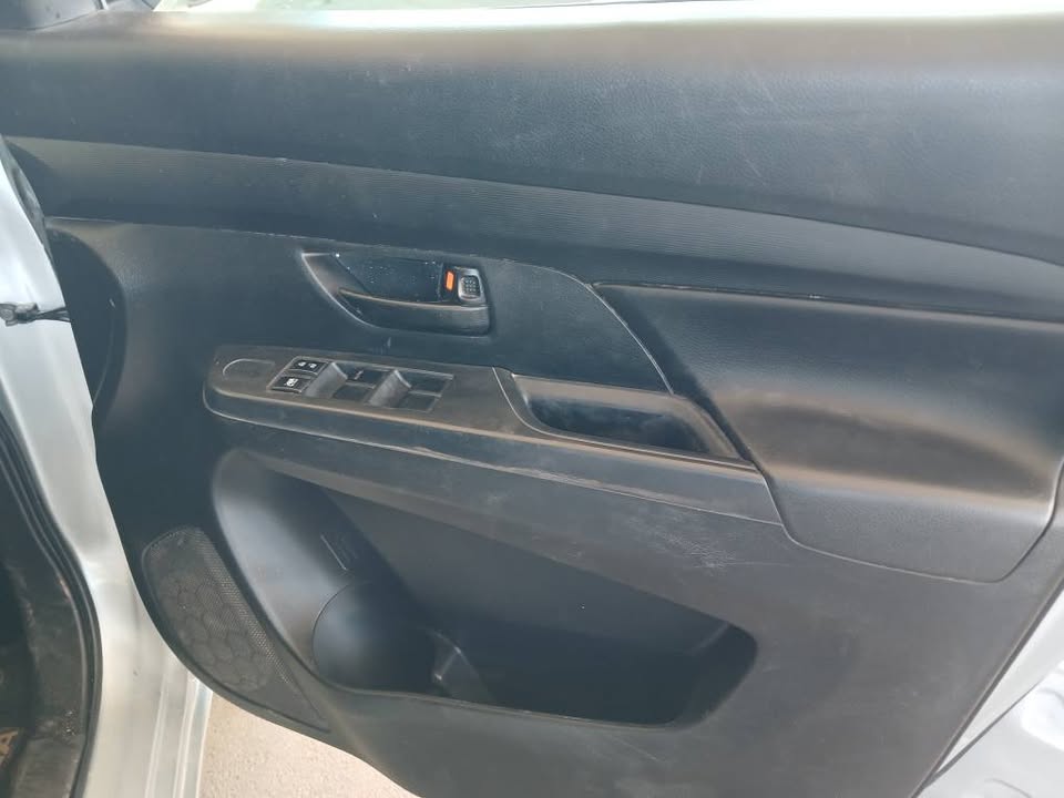 2024 SUZUKI ERTIGA 1.5 7SEATER  Transmission: Manual  Mileage: Fueltype: Petrol  Silver
