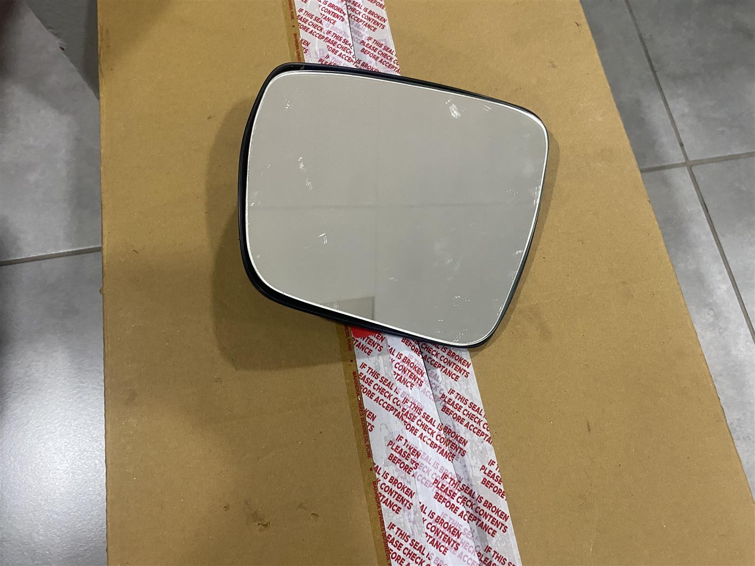 2024 ISUZU D-MAX DOUBLE CAB DOOR MIRROR GLASS LEFT SIDE FOR SALE. - Private Seller 2024 ISUZU D-MAX DOUBLE CAB DOOR MIRROR GLASS LEFT SIDE FOR SALE. - Private Seller