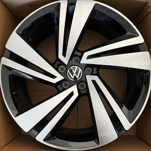 VW T CROSS R LINE B/NEW OEM SINGLE 18IN MAG - Private Seller