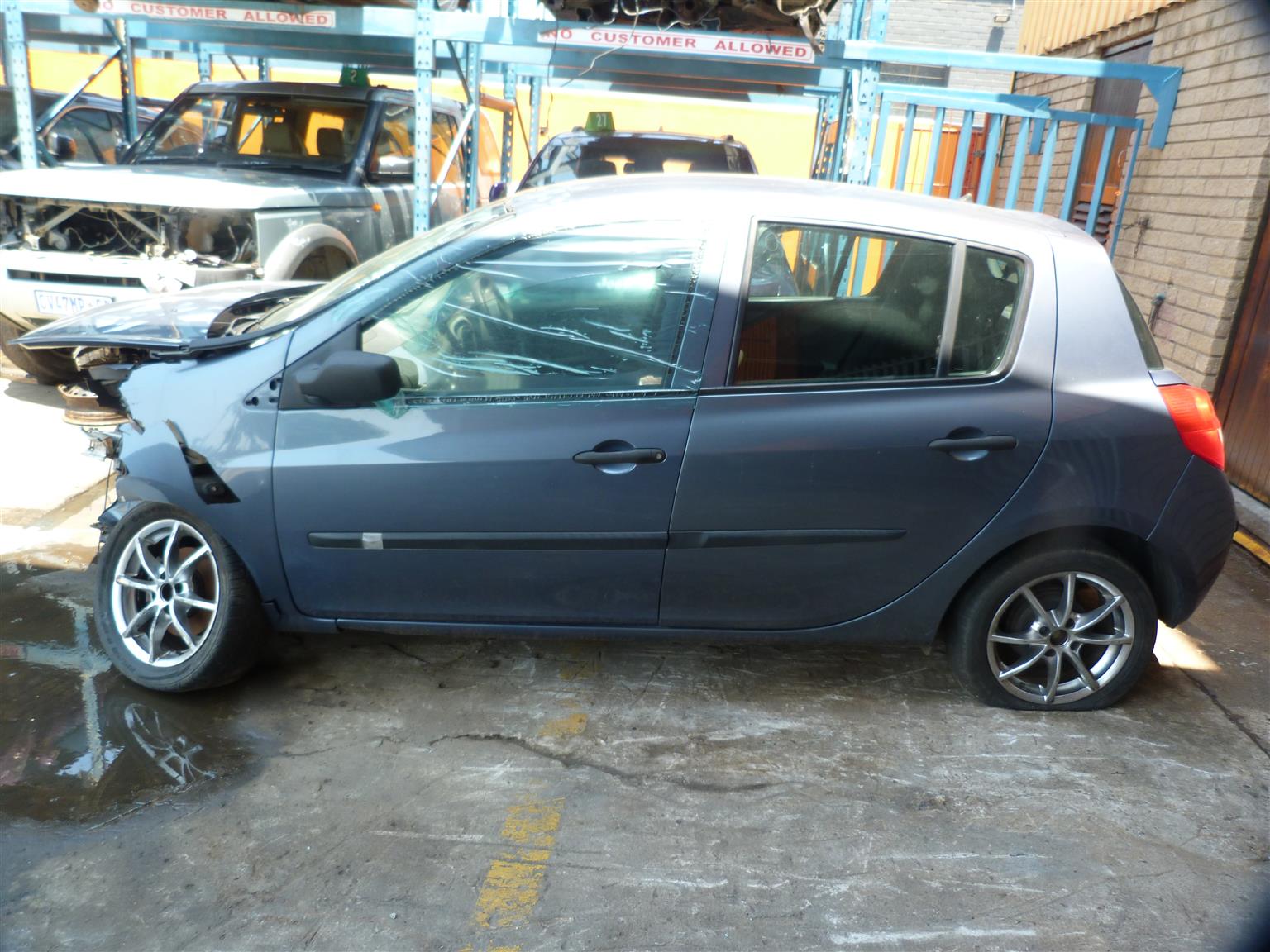 Renault Clio ||| 1.4 Expression Manual - 2006 - Private Seller Renault Clio ||| 1.4 Expression Manual - 2006 - Private Seller