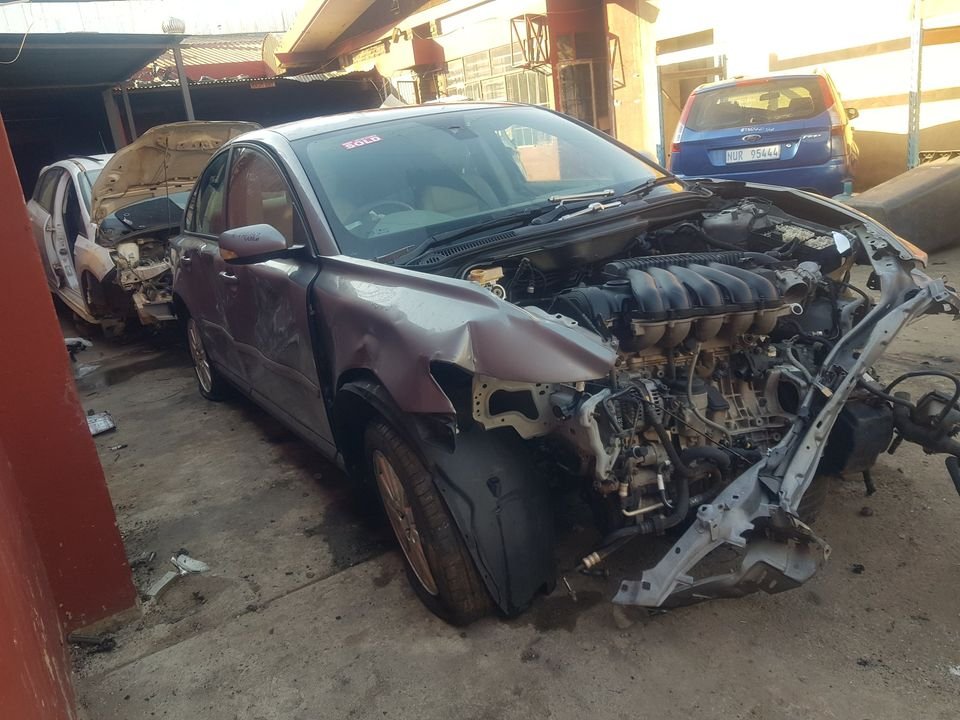Volvo S40 2.4i Stripping for Spares - Private Seller Volvo S40 2.4i Stripping for Spares - Private Seller