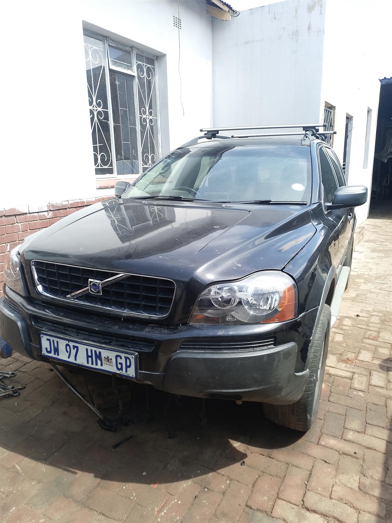 LOCK SET STILL AVAILABLE FOR VOLVO XC90 2007 DELIVERY AVAILABLE COUNTRY WIDE - Private Seller