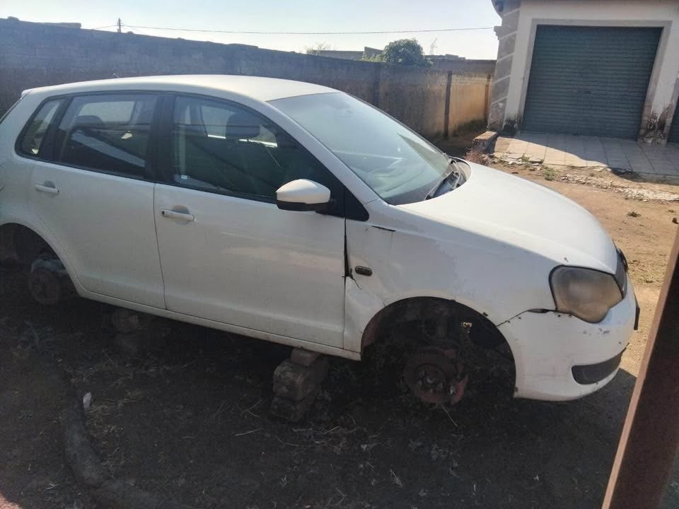 Polo vivo stripping for spares - Private Seller Polo vivo stripping for spares - Private Seller