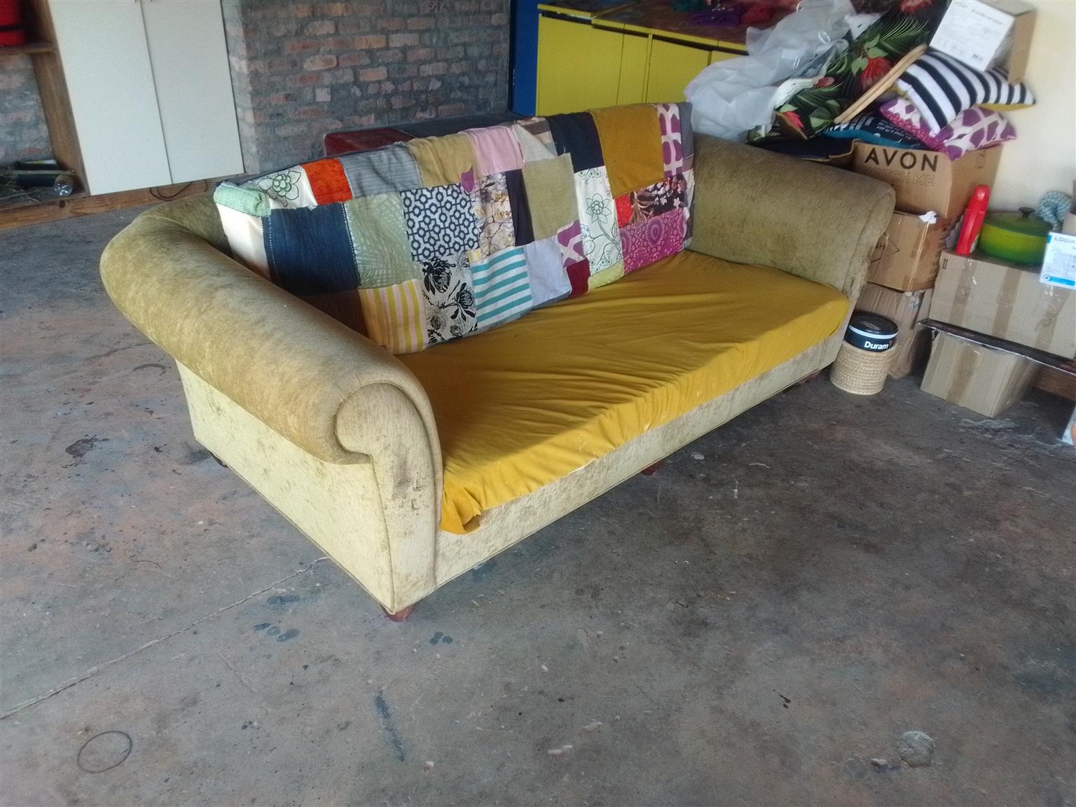 4 Seater Beetroot couch