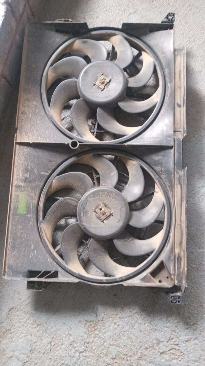 FORD FAIRMONT / FALCON DOUBLE FAN AVAILABLE - Private Seller FORD FAIRMONT / FALCON DOUBLE FAN AVAILABLE - Private Seller
