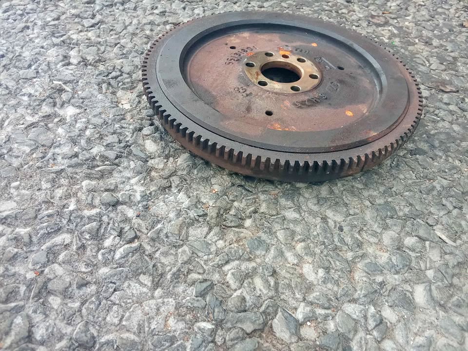 Fiat Strada Bakkie 1.4 Flywheel - Private Seller Fiat Strada Bakkie 1.4 Flywheel - Private Seller
