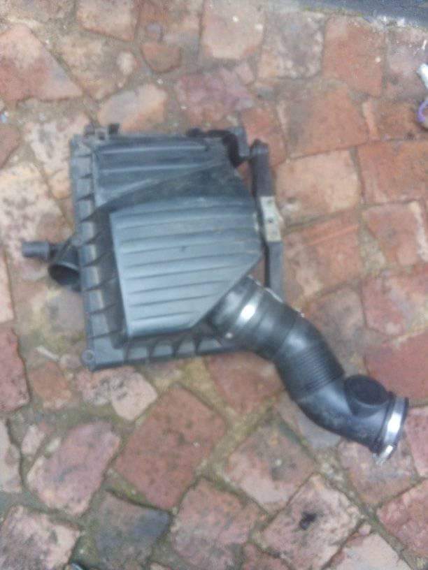 Opel gamma air filter box - Private Seller