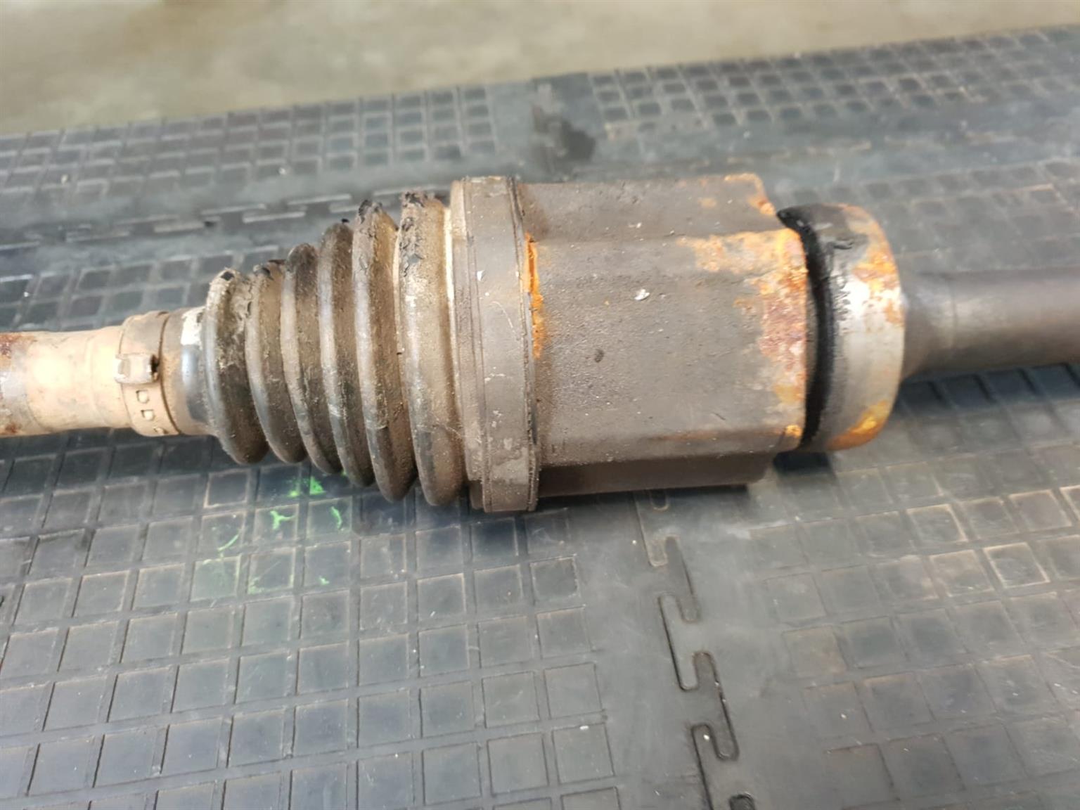 2009 Freelander 2 2.2D SD4 Auto Used Original RHS Side Shaft For Sale
