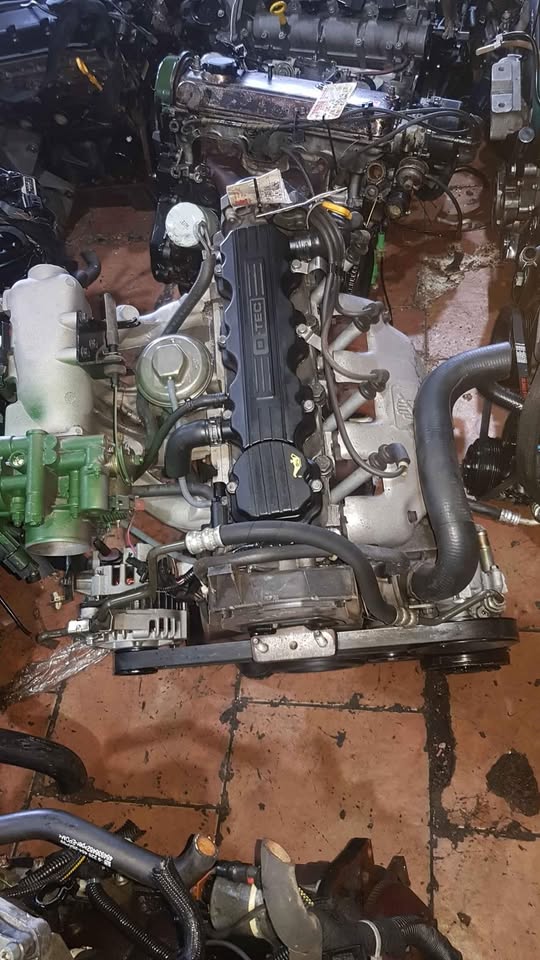 ISUZU KB200 2,0i C20NL ENGINE FOR SALE - Private Seller ISUZU KB200 2,0i C20NL ENGINE FOR SALE - Private Seller