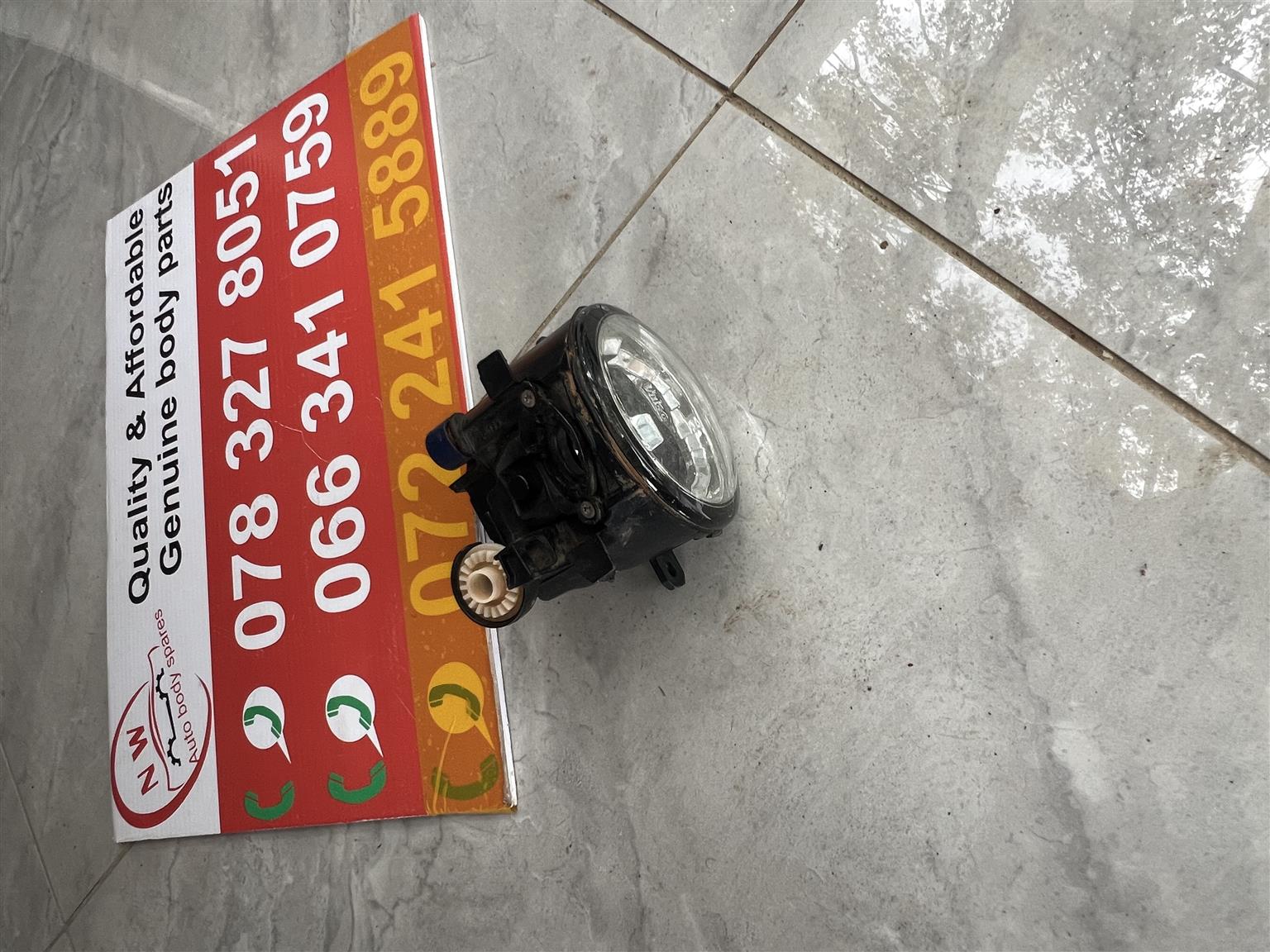 Isuzu D-Max fog light - Private Seller Isuzu D-Max fog light - Private Seller